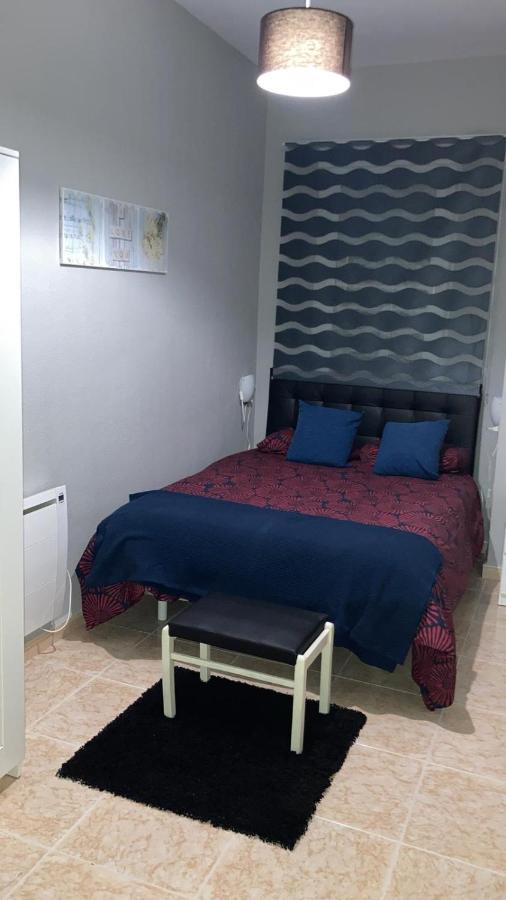 Apartament Apartamento Las Encinas Caces Zewnętrze zdjęcie
